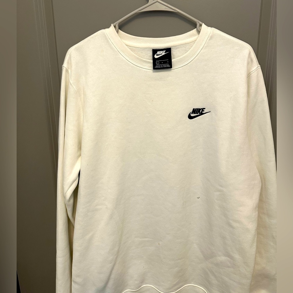 Nike Crew Neck Pullover - image 1